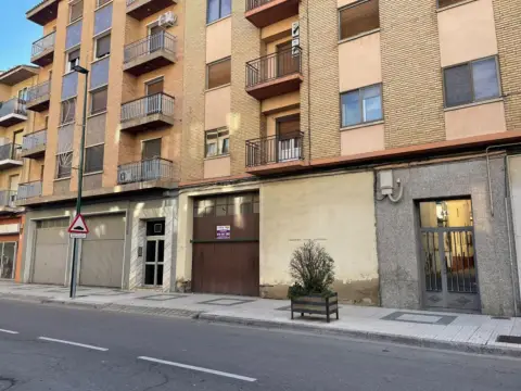 Local comercial en Paseo del Muro
