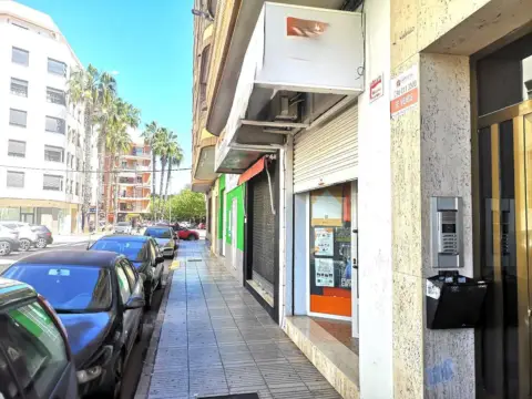 Local comercial en Carrer de Benimodo, 3
