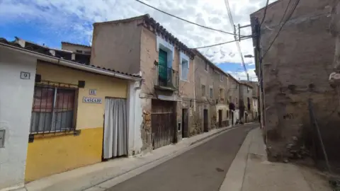 Chalet adosado en calle de Aragón, 11