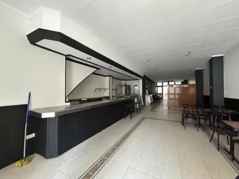 Local comercial en Carrer de València