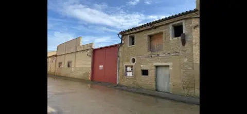 Chalet adosado en calle Cristóbal Colón, 22