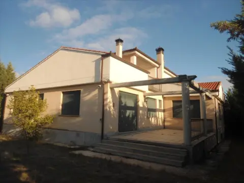 Chalet unifamiliar en calle Pablo Neruda