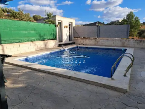 Chalet unifamiliar en Lucena