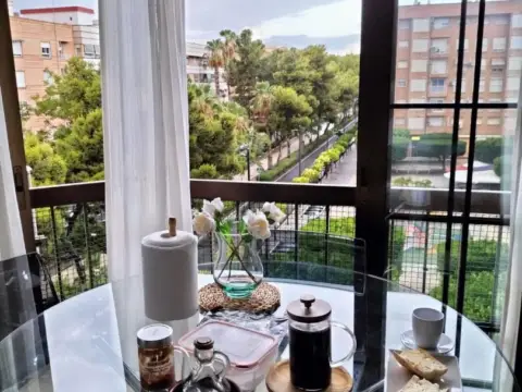 Apartamento en Avenida Vedad