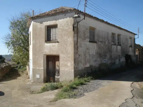 Chalet unifamiliar en calle de la Iglesia