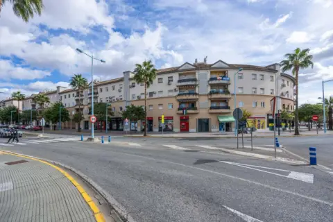 Piso en Avenida de Adolfo Suárez, 2
