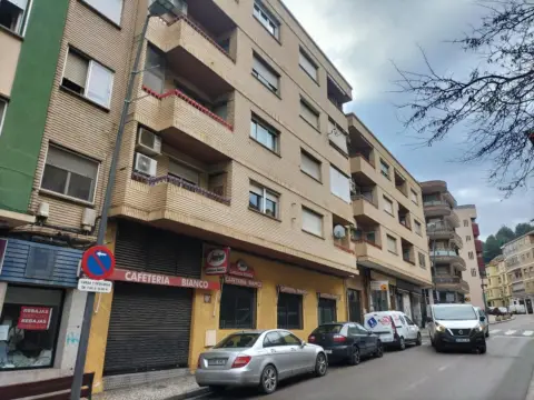 Flat in calle de Ramón y Cajal