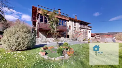 Chalet adosado en Barrio de la Portilla