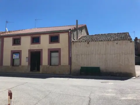 Terraced house in Sauquillo de Cabezas