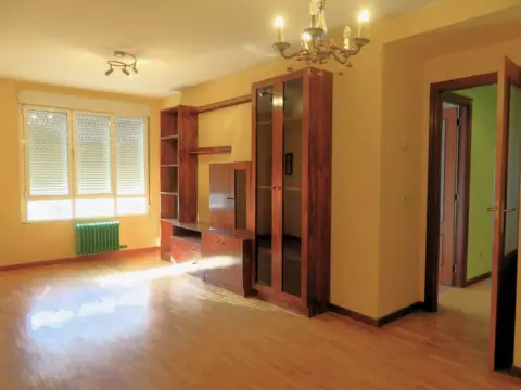 Piso en calle calle Uno de Mayo, nº 2