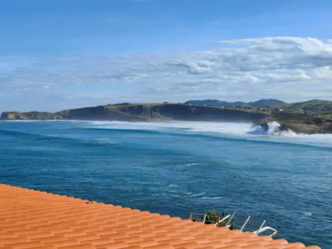 Ático en El Faro-Playa de los Locos