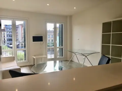 Estudio en Plaza del Castillo, 26