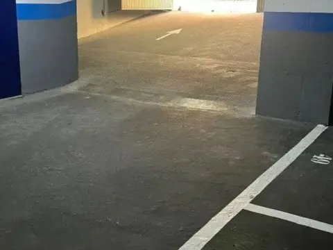 Garaje en calle de Argentina, 20