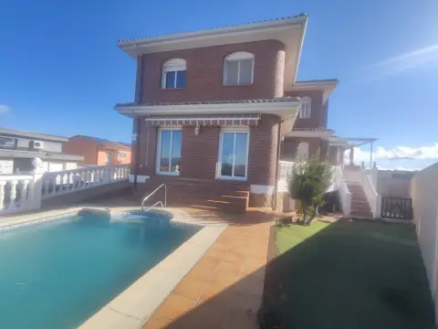Casa unifamiliar en calle de Rosalía de Castro