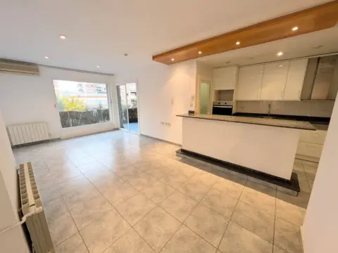 Piso en Carrer de Buenos Aires, 6