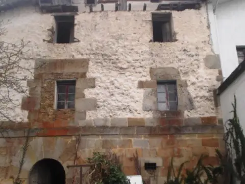 Casa adosada en Centro