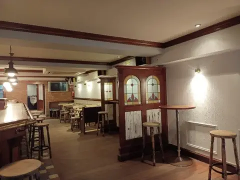 Local comercial en Centro-Pº Pereda