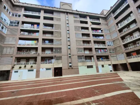 Piso en Universidad-Autonomías