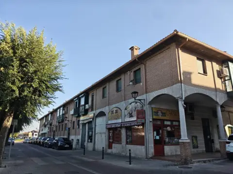 Estudio en calle de la Constitución