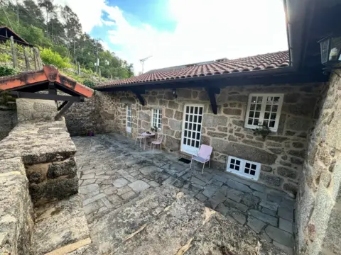 Casa adosada en Arnoia