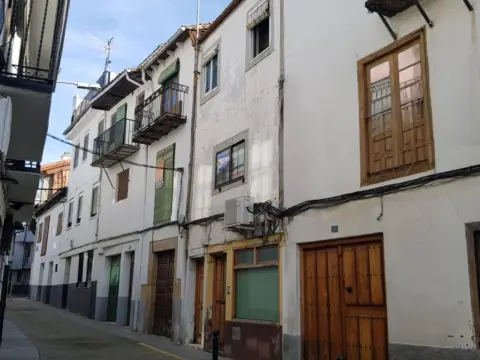 Casa adosada en Hervás
