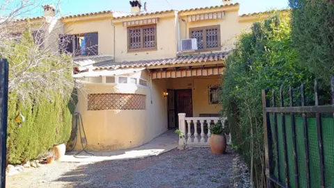 Casa adosada en La Cañada