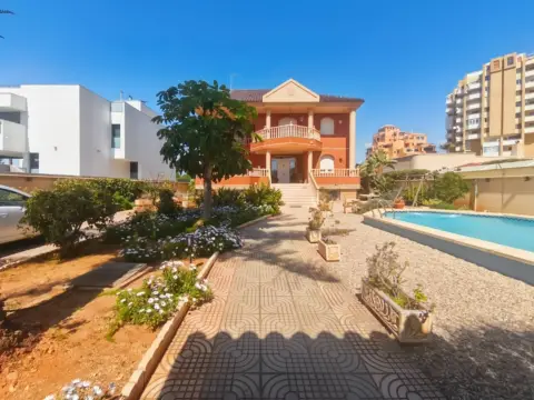 Casa unifamiliar en Urbanización de Roquetas de Mar