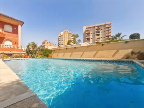 Casa unifamiliar en Urbanización de Roquetas de Mar