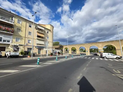 Local comercial en Los Arcos