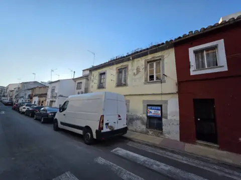 Casa adosada en Rosal de Ayala