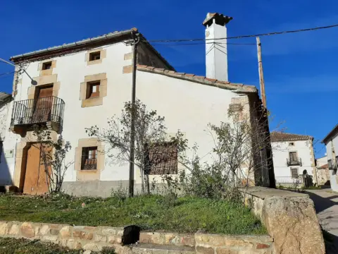 Paired house in Sotillo del Rincón