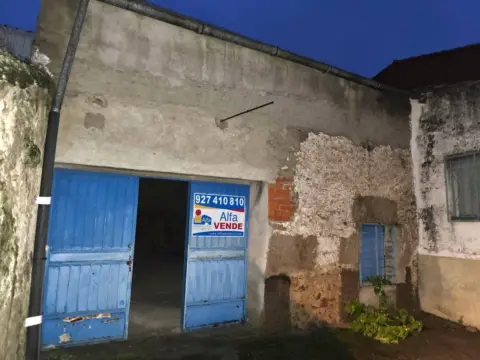 Local comercial en Oliva de Plasencia