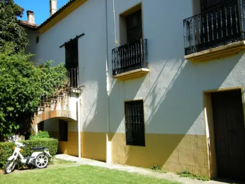 Casa adosada en Jerte
