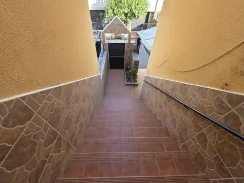 Casa adosada en Berrocal