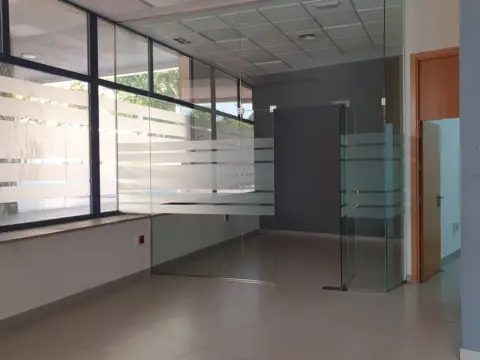 Local comercial en Urbanización Rotonda de Ciudad Expo