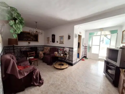 Casa unifamiliar en Medina de Las Torres