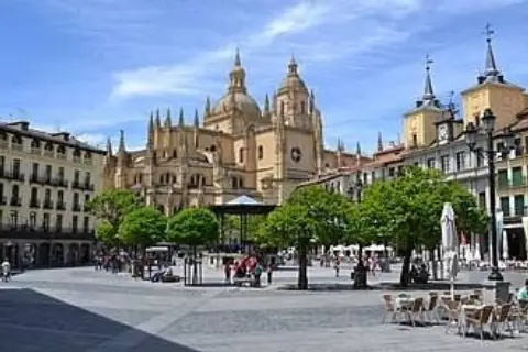 Edificio en Casco Antiguo