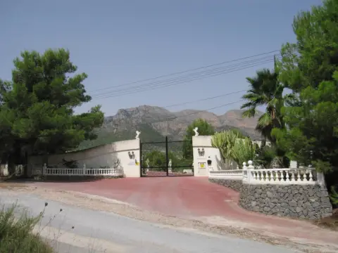 Casa unifamiliar en La Nucia