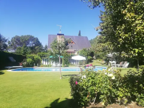 Casa unifamiliar en Becerril