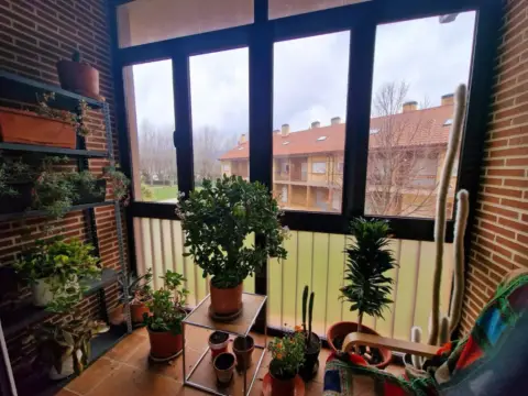 Dúplex en calle del Tren