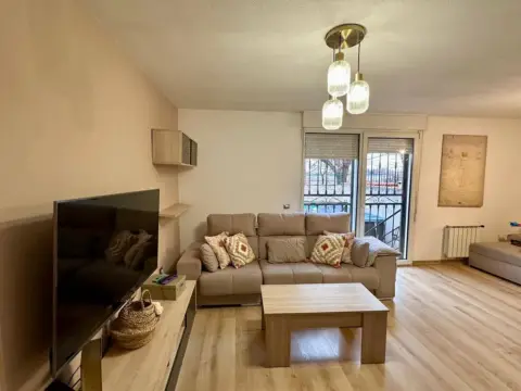 Casa adosada en calle de Antonio Díaz Cañabate