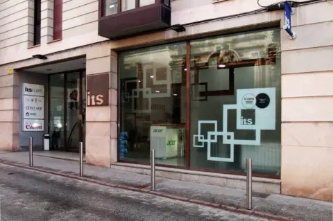 Local comercial en calle Caballeros