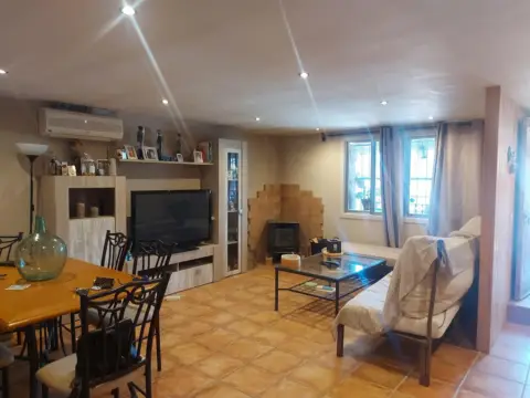 Casa unifamiliar en Urbanización