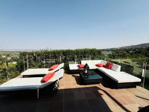 Casa unifamiliar en Los Ángeles de San Rafael