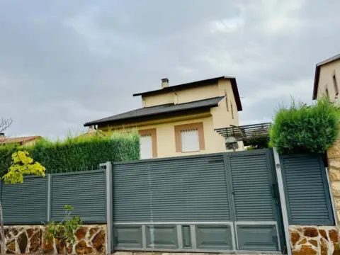 Casa unifamiliar en Los Ángeles de San Rafael