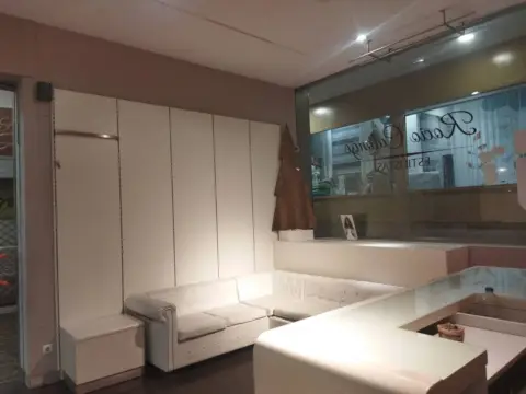 Local comercial en Collado-Pasaje Beltrán
