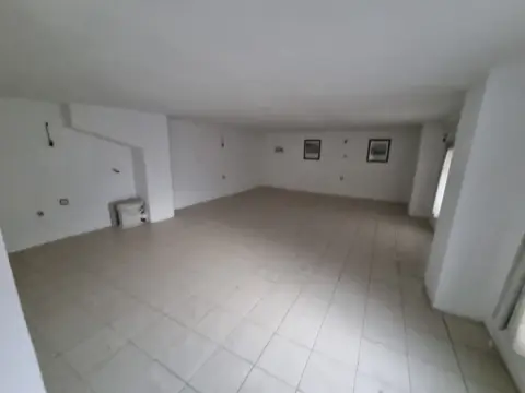 Local comercial en Miralvalle-Manuel Revilla Castan