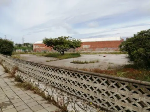 Nave industrial en Candina