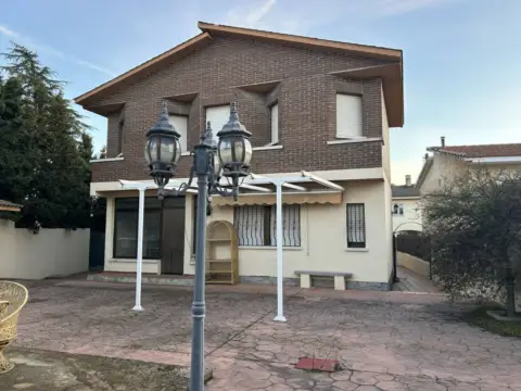 Casa unifamiliar en Casco Urbano