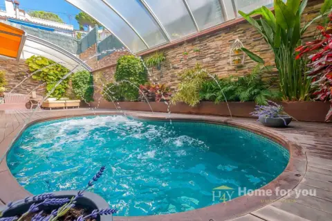 Casa en Vía Gran Via de Pau Casals